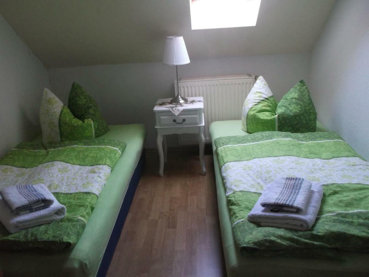 Ferienwohnung Haus am Wald Guhrow Exterior foto