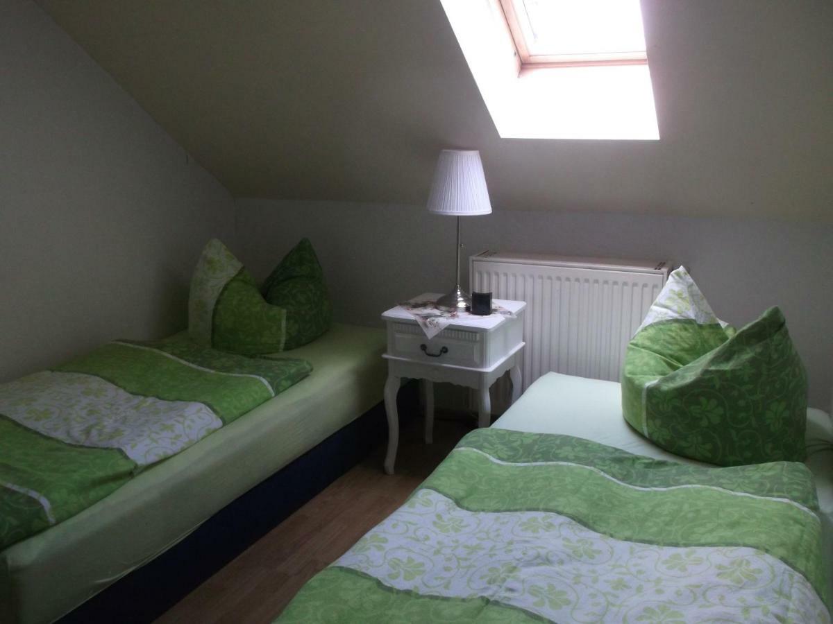Ferienwohnung Haus am Wald Guhrow Exterior foto